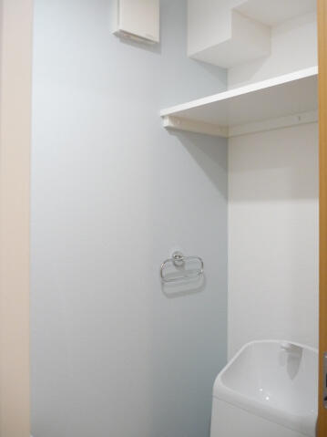 画像11:トイレの棚便利です。