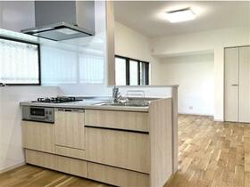 高知県高知市朝倉東町