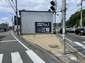 愛媛県松山市南吉田町