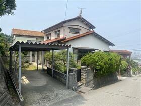石川県金沢市窪１丁目
