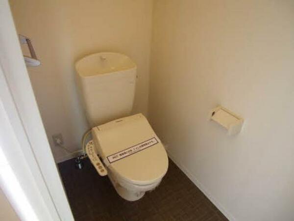 画像12:トイレがさらに快適に！暖房温水洗浄便座！