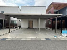 石川県白山市森島町