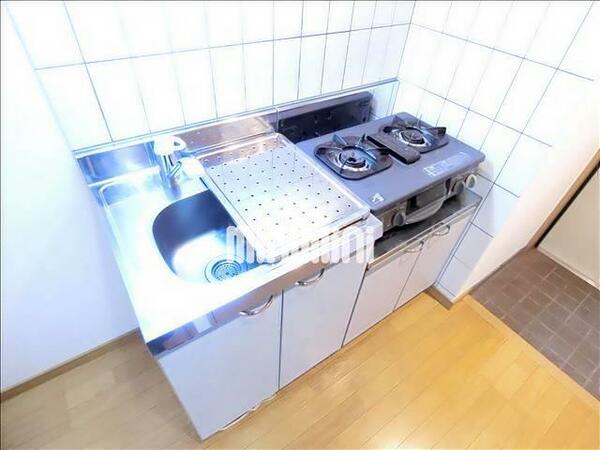 画像4:調理スペースがあり、効率よく料理できますね。