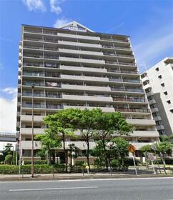 ウェルシティ横須賀ポートバレーヌ２番館１階