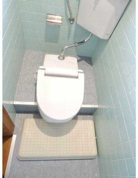 画像10:簡易洋式トイレ