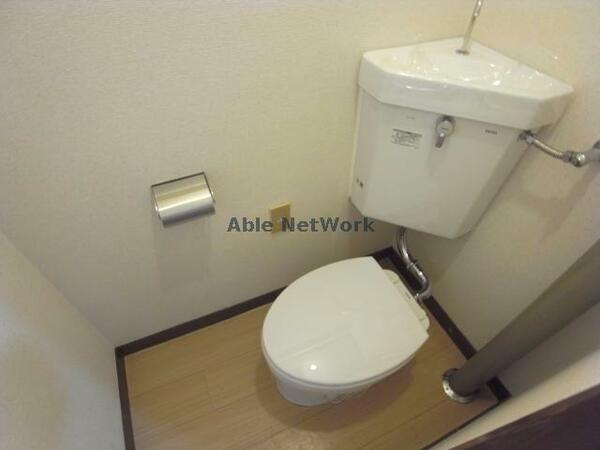 画像9:洋式トイレ