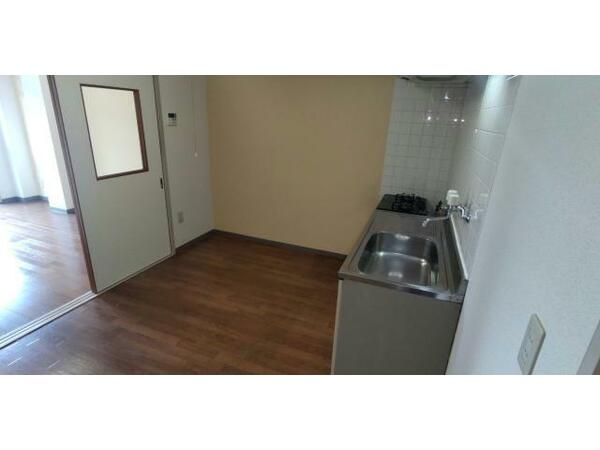 apartment 埼玉県東松山市神明町１丁目
地図を見る