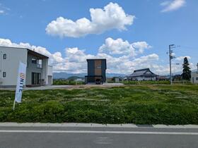 山形県米沢市中田町