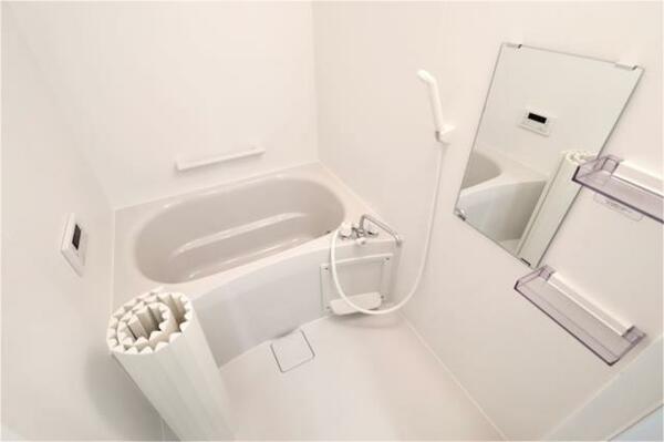 画像6:（イメージ）２４時間換気システムを採用した清潔な浴室