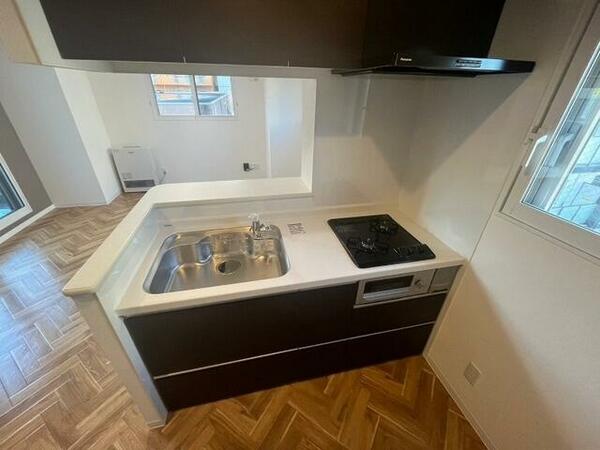 画像16:こちらはキッチン。調理スペースもあり使いやすそうです。