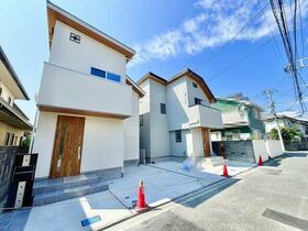 神奈川県逗子市小坪1丁目