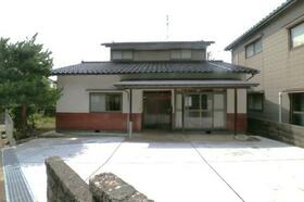 石川県金沢市窪１丁目