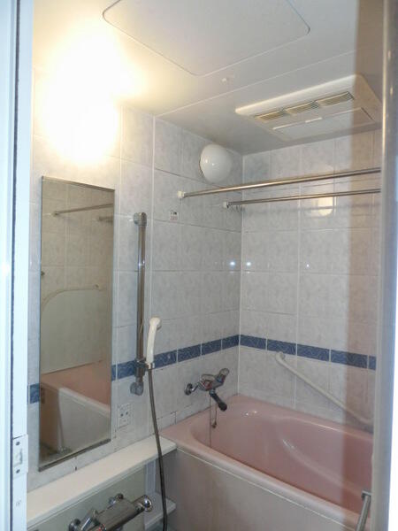 画像5:浴室（２０１２年１２月撮影）