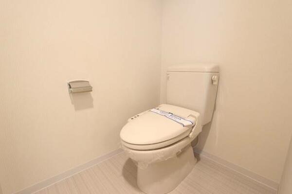 画像6:ウォシュレットつきのトイレです