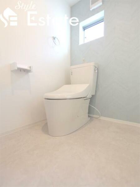 画像10:温水洗浄便座付シャワートイレ