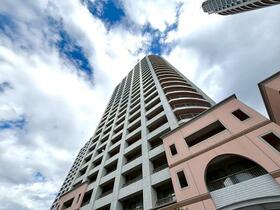 西戸山タワーホウムズセントラルタワー