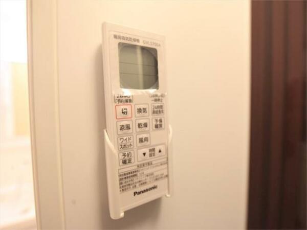 画像12:浴室暖房乾燥機　２４時間換気機能付バスルーム