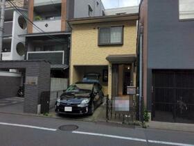 京都府京都市中京区三条通油小路下る三条油小路町