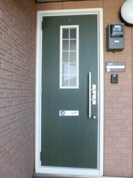 画像6:印象的な玄関ドアがあなたを出迎えます♪