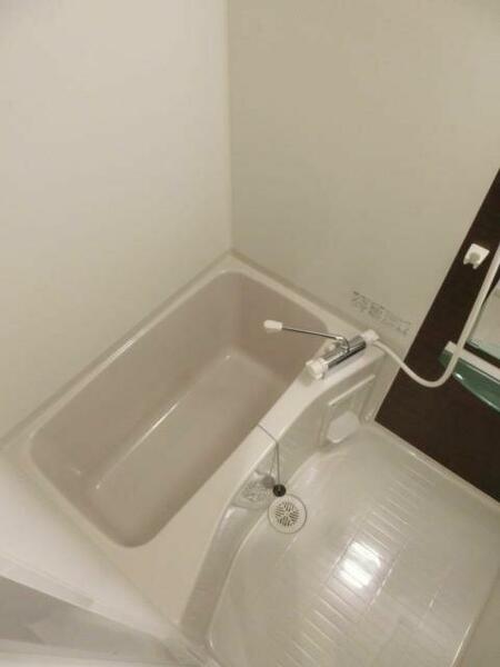 画像5:浴室乾燥付きバスルーム