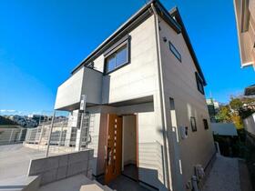 神奈川県横浜市金沢区富岡東６丁目