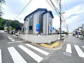 東京都町田市鶴川６丁目