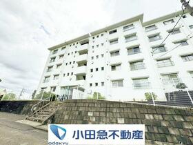 鶴川２丁目住宅１１−４号棟〜南西向きの明るい室内〜