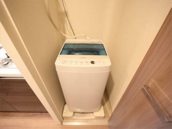 画像14:室内洗濯機置き場