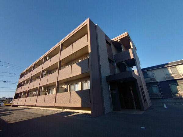 静岡県浜松市中央区有玉北町(賃貸マンション1LDK・2階・42.00㎡)の写真 その1