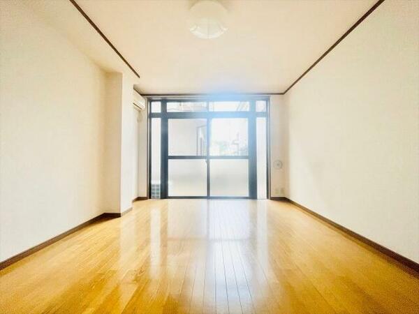 detached 東京都福生市南田園１丁目

地図を見る