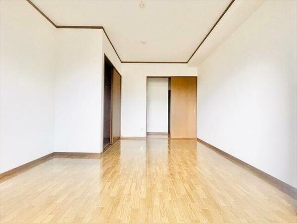 detached 東京都福生市南田園１丁目

地図を見る