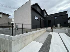 兵庫県三木市緑が丘町西4丁目