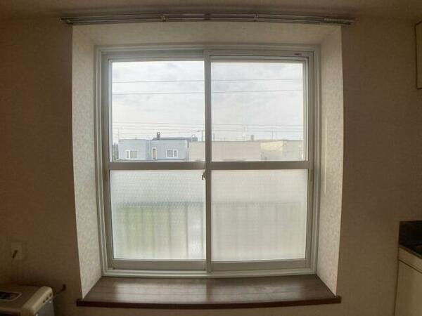 画像10:大きな窓がありますので風通しが良さそう。