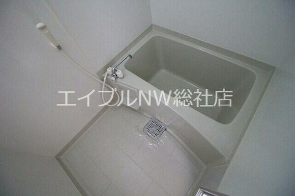 画像16:浴室