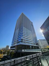 Ｂｒｉｌｌｉａ　Ｔｏｗｅｒ箕面船場ＴＯＰ　ＯＦ　ＴＨＥ　ＨＩＬＬ