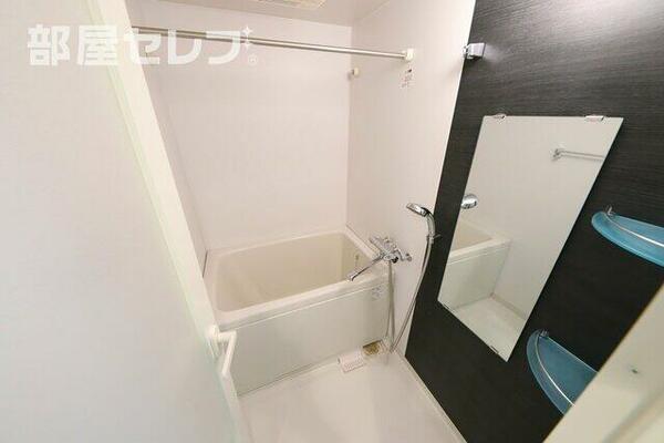 画像5:浴室乾燥付きのお風呂