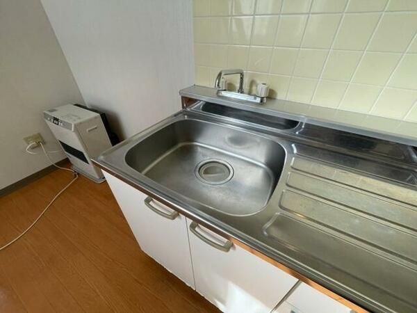 画像7:こちらに洗面台があります。朝の洗顔はこちらで。