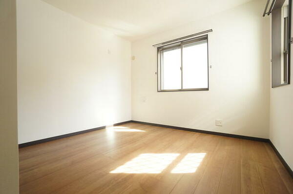 apartment 埼玉県朝霞市溝沼７丁目
地図を見る