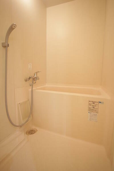 画像3:清潔感のあるお風呂＾＾（609号室の写真です）