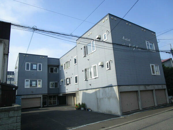 北海道札幌市東区北四十五条東１３丁目(賃貸アパート2LDK・2階・50.00㎡)の写真 その1