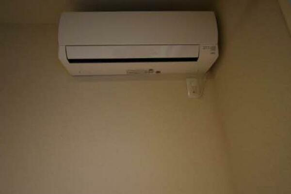 画像5:エアコンが１台付いておりますので、入居初日から快適にお住まい頂けます♪♪