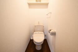 画像8:G201・トイレ