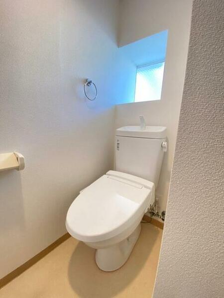 画像7:キレイに清掃されたトイレは清潔感がり気分もよくなります。