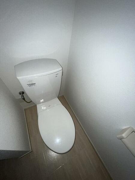画像6:白くて清潔なトイレです！