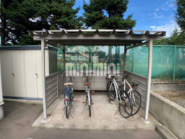 画像14:自転車置場