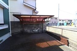 画像14:屋根付き駐輪場