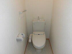 画像8:温水洗浄暖房便座付トイレ
