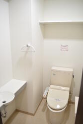 画像8:温水洗浄暖房便座トイレ