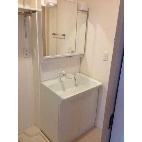 apartment 宮城県仙台市宮城野区榴岡３丁目４－１ アゼリアヒルズ１１Ｆ