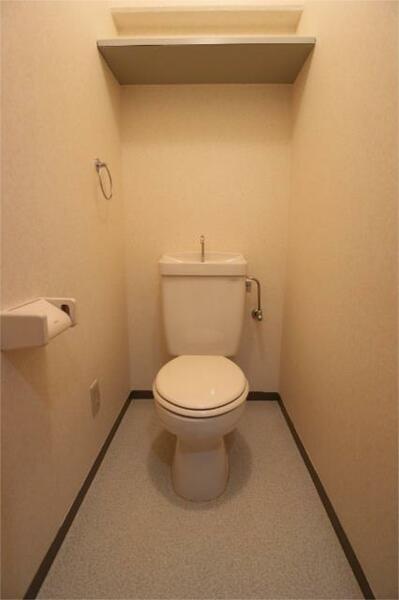 画像3:落ち着いた雰囲気のトイレ